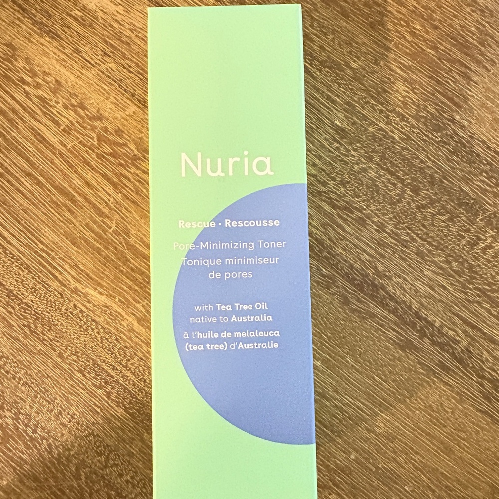 New in Box: Nuria 6.1 Fl oz Pore-Minimizing Toner